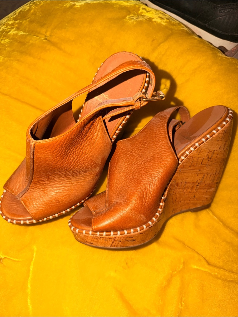 Women’s Leather Wedge Sandals in Cognac